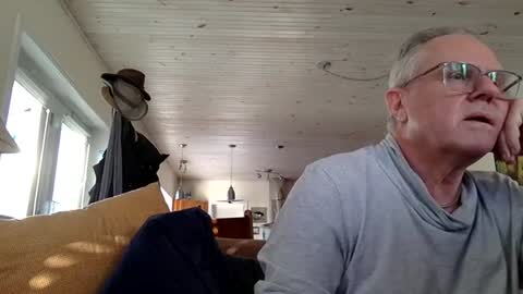 eros online show from December 13, 2:16 pm