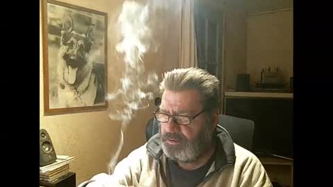 Erwins room welcome sound on online show from February 19, 11:04 pm