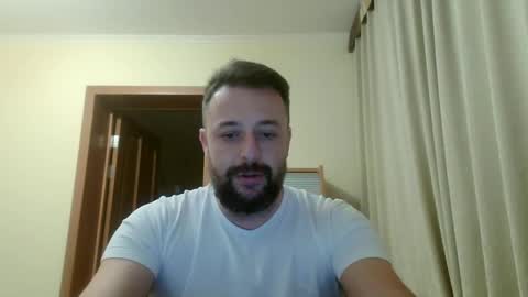 Snapshot of esibizionista_91 chatting on December 11, 5:01 am esibizionista 91 online show from December 11, 5:01 am