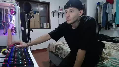 Esteban online show from January 19, 2:15 am