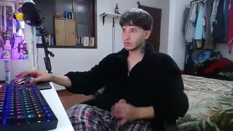 Esteban online show from January 10, 5:37 am