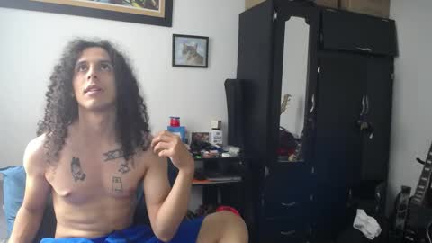 Esnider online show from June 4, 4:35 pm