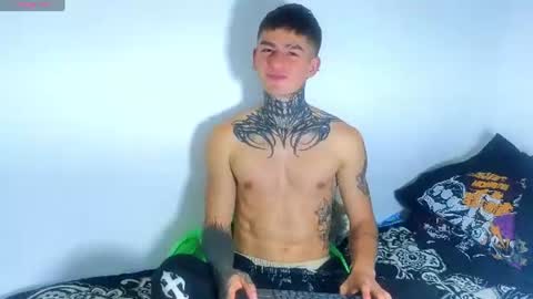 Esteban independent model online show from June 11, 12:32 am