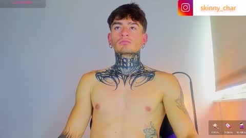 Snapshot of estebanchar_ chatting on October 17, 5:28 pm Esteban independent model online show from October 17, 5:28 pm