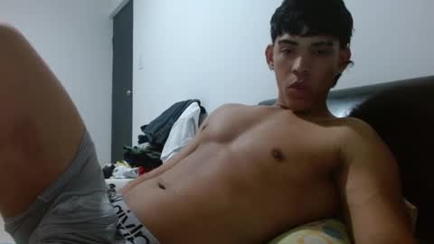 Snapshot of estebantamara chatting on September 16, 2:56 am Esteban Hotman online show from September 16, 2:56 am