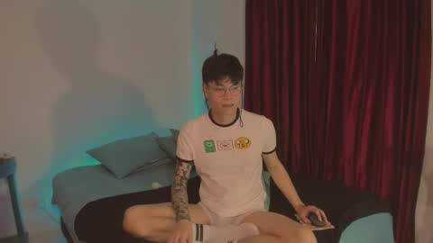 Esteban online show from December 2, 11:32 pm