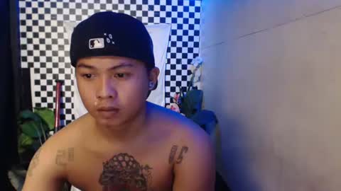 im esward tynn online show from December 1, 5:21 am