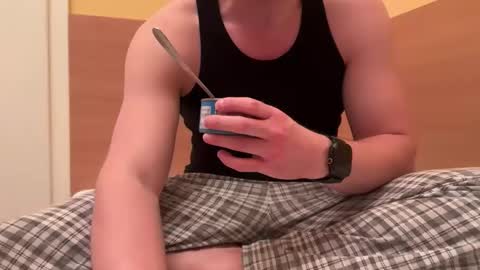 Tom online show from October 26, 11:18 pm