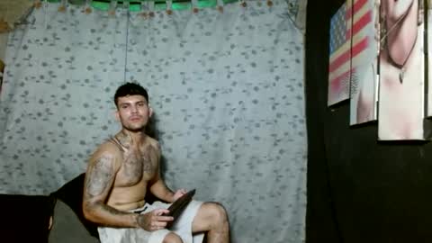 ethanjobs online show from October 31, 6:44 pm