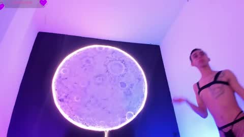 ethaancox online show from January 24, 8:43 pm