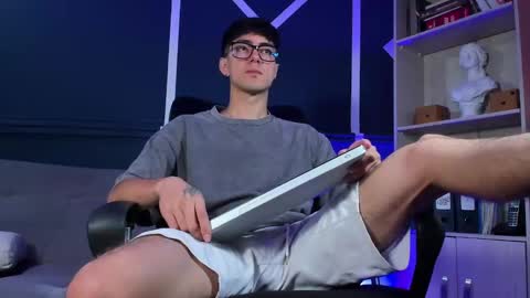 Etham online show from September 24, 1:09 pm