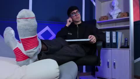 Etham online show from September 26, 1:20 pm