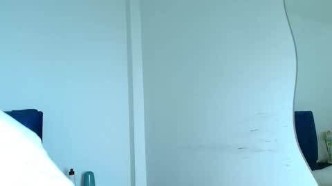 ethan  online show from December 20, 4:52 am