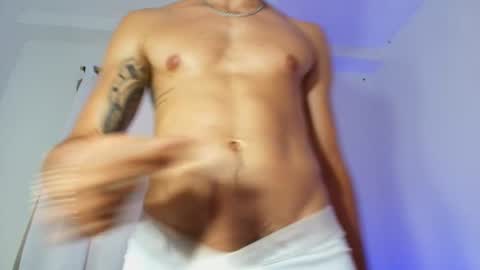 Ethan Muller online show from April 22, 8:57 pm