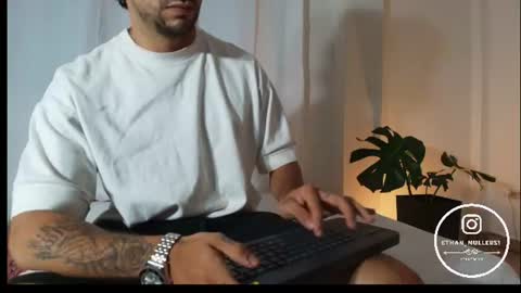 Ethan Muller online show from July 29, 10:47 am
