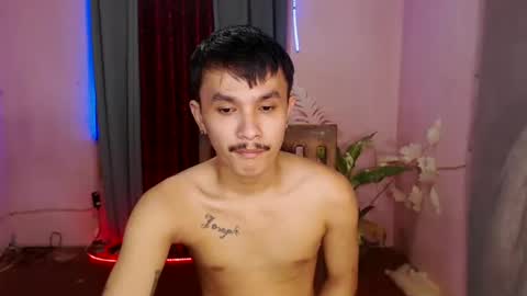 Snapshot of ethan_uwuxx chatting on February 15, 4:12 pm DAVE online show from February 15, 4:12 pm