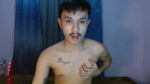 Snapshot of ethan_uwuxx chatting on February 17, 8:58 pm DAVE online show from February 17, 8:58 pm