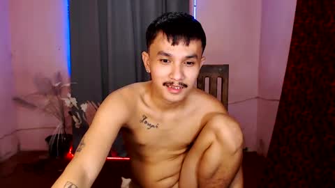 Snapshot of ethan_uwuxx chatting on January 25, 10:28 pm DAVE online show from January 25, 10:28 pm