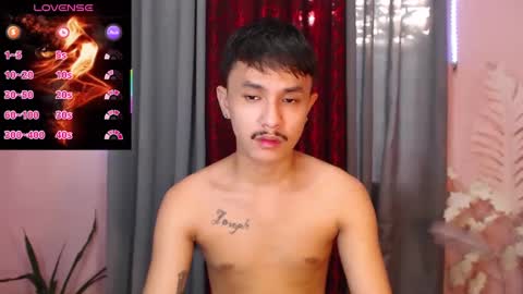 Snapshot of ethan_uwuxx chatting on March 3, 11:12 pm DAVE online show from March 3, 11:12 pm