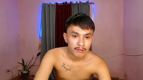 Snapshot of ethan_uwuxx chatting on February 27, 9:04 pm DAVE online show from February 27, 9:04 pm