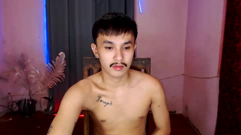 Snapshot of ethan_uwuxx chatting on January 15, 5:37 pm DAVE online show from January 15, 5:37 pm