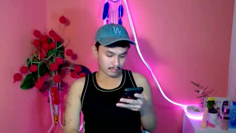 Snapshot of ethan_uwuxx chatting on October 18, 5:12 am DAVE online show from October 18, 5:12 am