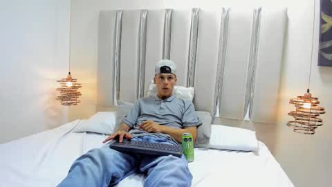 Mauricio Marin Antia online show from February 27, 6:03 am