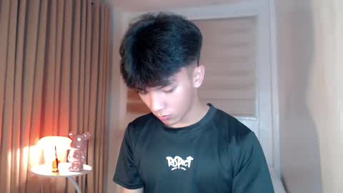 Rey online show from April 24, 3:14 pm