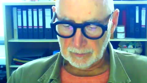 Snapshot of etonne chatting on October 3, 10:42 am etonne online show from October 3, 10:42 am