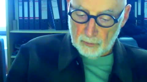 Snapshot of etonne chatting on February 9, 1:35 pm etonne online show from February 9, 1:35 pm