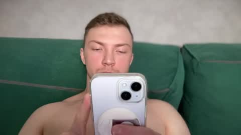 Iron online show from April 12, 9:49 pm