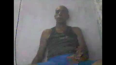 everaldosantos online show from December 15, 1:02 am