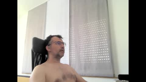 exhibit77 online show from June 1, 6:46 am