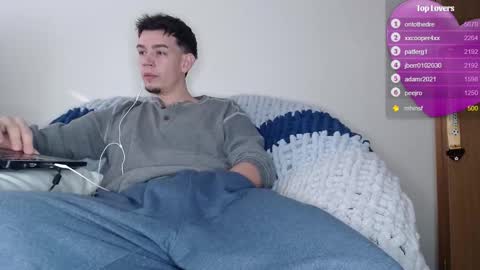 Exi111 online show from January 12, 7:07 pm