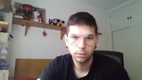 exterminator944 online show from December 3, 8:47 am