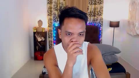 Snapshot of extraservice69menx chatting on September 18, 4:20 pm JOHNDAVE online show from September 18, 4:20 pm