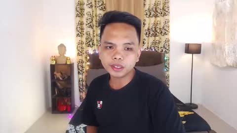 Snapshot of extraservice69menx chatting on September 12, 10:04 am JOHNDAVE online show from September 12, 10:04 am