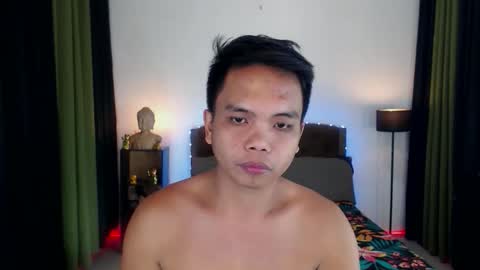 Snapshot of extraservice69menx chatting on October 6, 6:51 am JOHNDAVE online show from October 6, 6:51 am