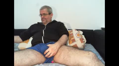 Snapshot of eyes12 chatting on January 30, 12:48 pm GEORGE online show from January 30, 12:48 pm