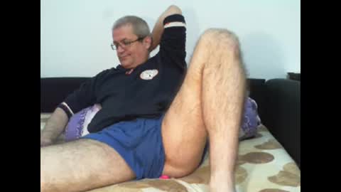 Snapshot of eyes12 chatting on January 10, 4:01 am GEORGE online show from January 10, 4:01 am