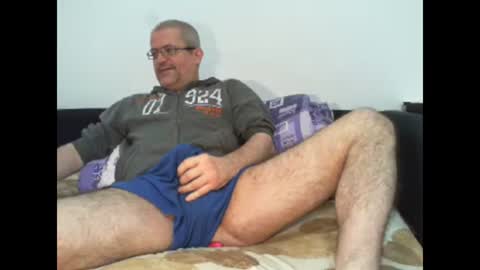 Snapshot of eyes12 chatting on January 15, 3:54 am GEORGE online show from January 15, 3:54 am