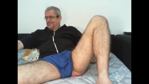 Snapshot of eyes12 chatting on December 9, 1:15 pm GEORGE online show from December 9, 1:15 pm
