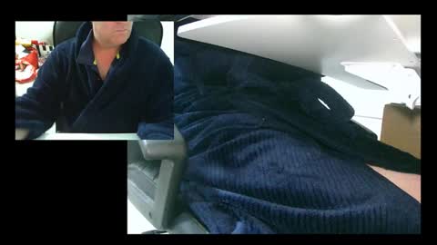 Snapshot of ezondi1 chatting on January 1, 3:46 pm EZONDI online show from January 1, 3:46 pm