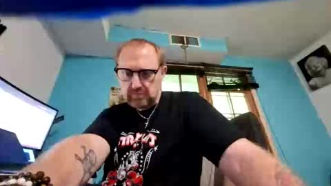 Ez Rider online show from April 27, 10:04 pm