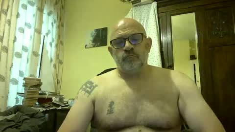 f1zzeek online show from June 19, 7:51 pm