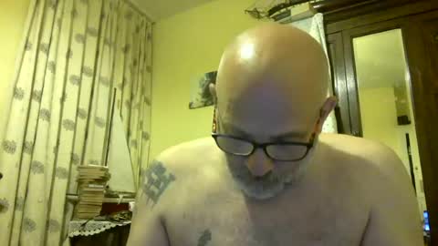 f1zzeek online show from June 18, 1:18 am