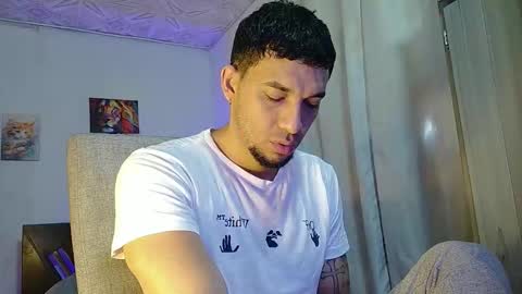Snapshot of fabi_calde chatting on October 18, 12:21 pm fabi online show from October 18, 12:21 pm