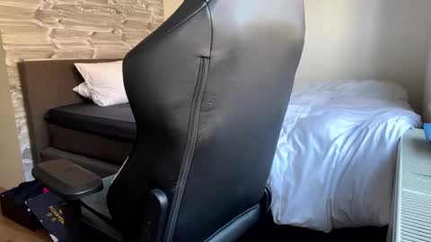 Call me bitch online show from December 27, 1:18 pm