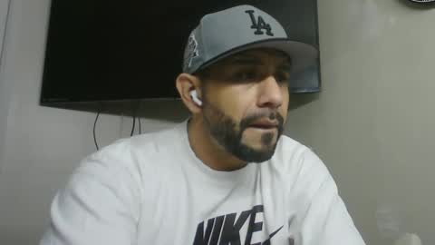 Snapshot of faded805 chatting on February 26, 3:08 pm Mark online show from February 26, 3:08 pm