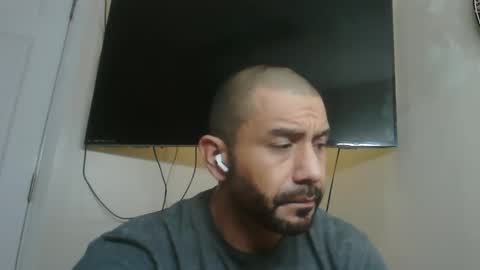 Snapshot of faded805 chatting on January 2, 9:54 am Mark online show from January 2, 9:54 am
